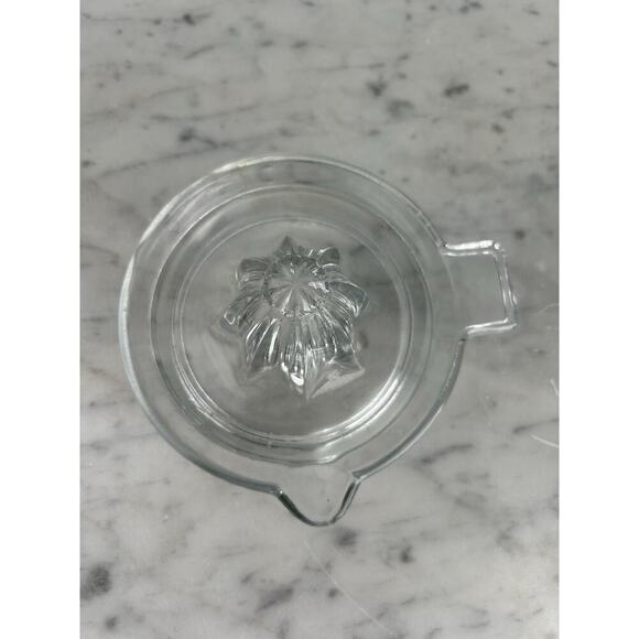 Vintage Clear Glass Juicer w/ Thumb Tab Handled Manual Small Reamer - Picture 3 of 11